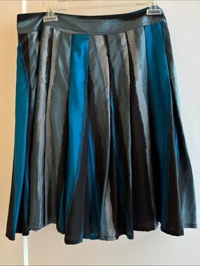 DKNYC 100% Silk Teal, Gray & Black Panel Circle Skirt, size 6